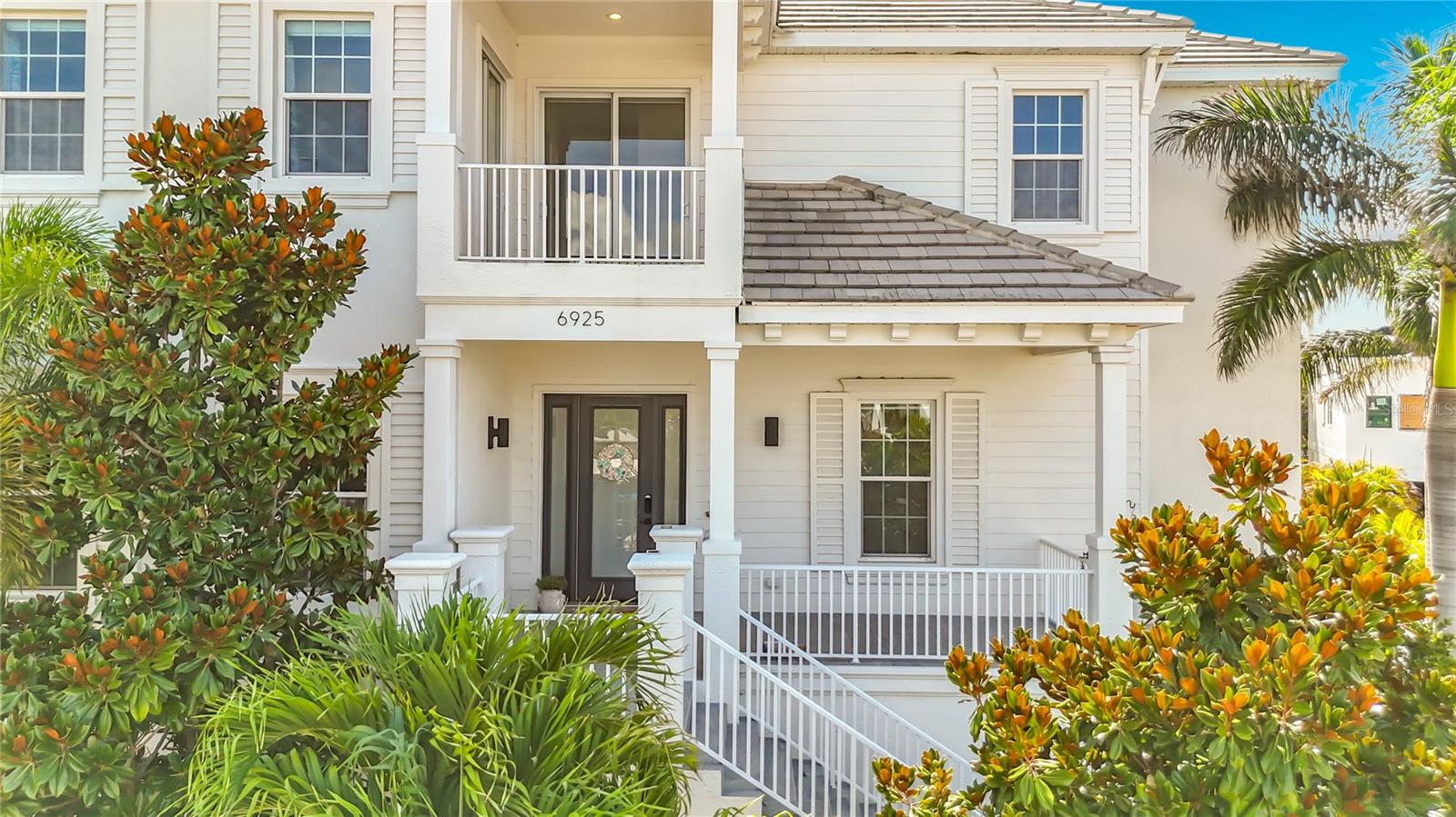 6925 Bochi, Sarasota, FL 34242
