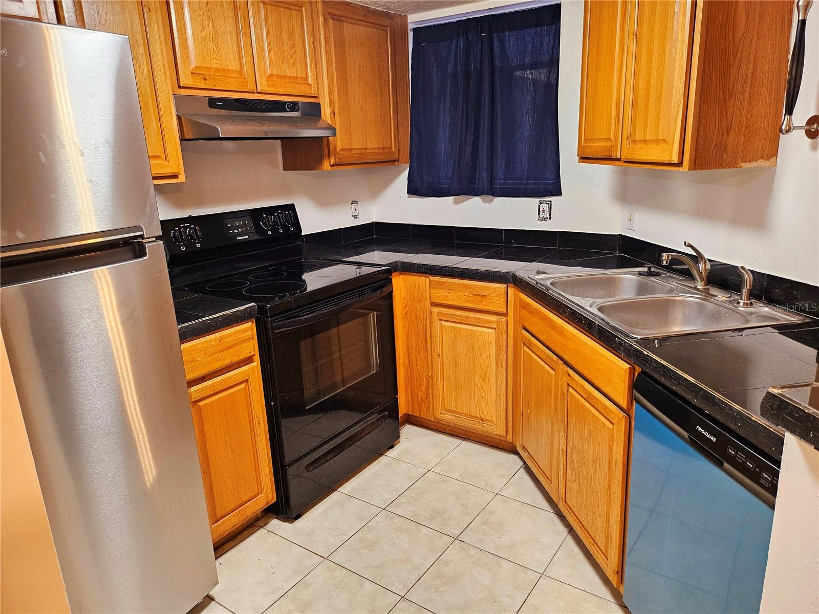 1916 Lake Atriums Unit 25, Orlando, FL 32839