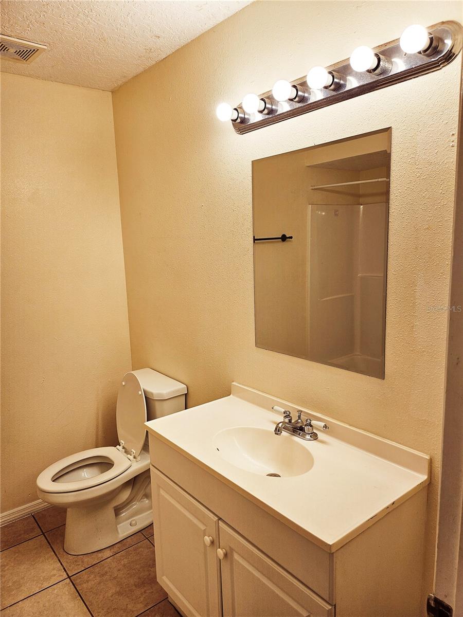 1916 Lake Atriums Unit 25, Orlando, FL 32839