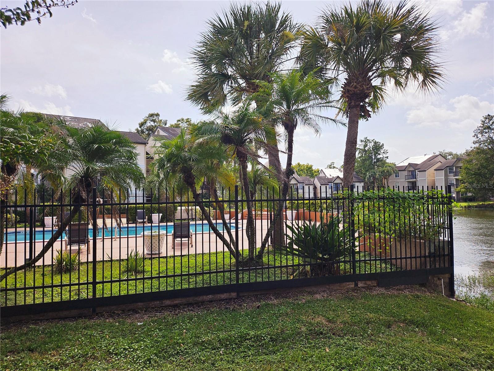 1916 Lake Atriums Unit 25, Orlando, FL 32839