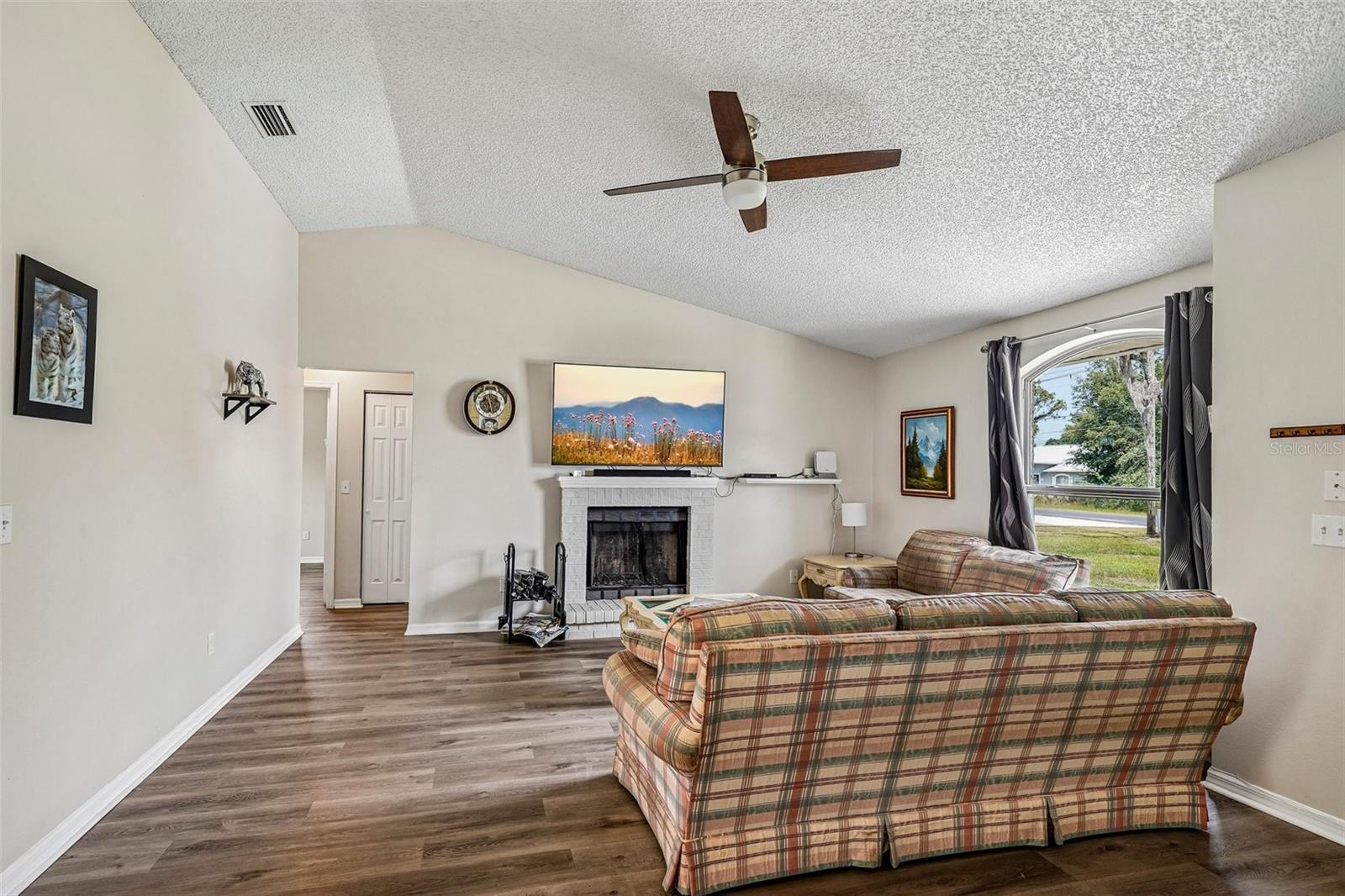 18 Spring, Ocala, FL 34472