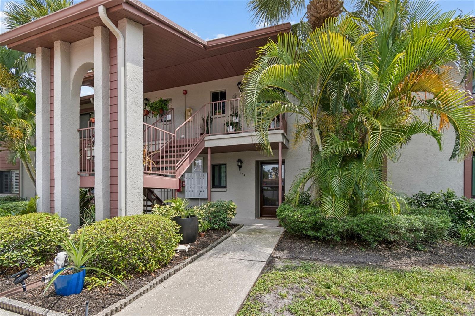 723 83rd Unit 104, St Petersburg, FL 33702