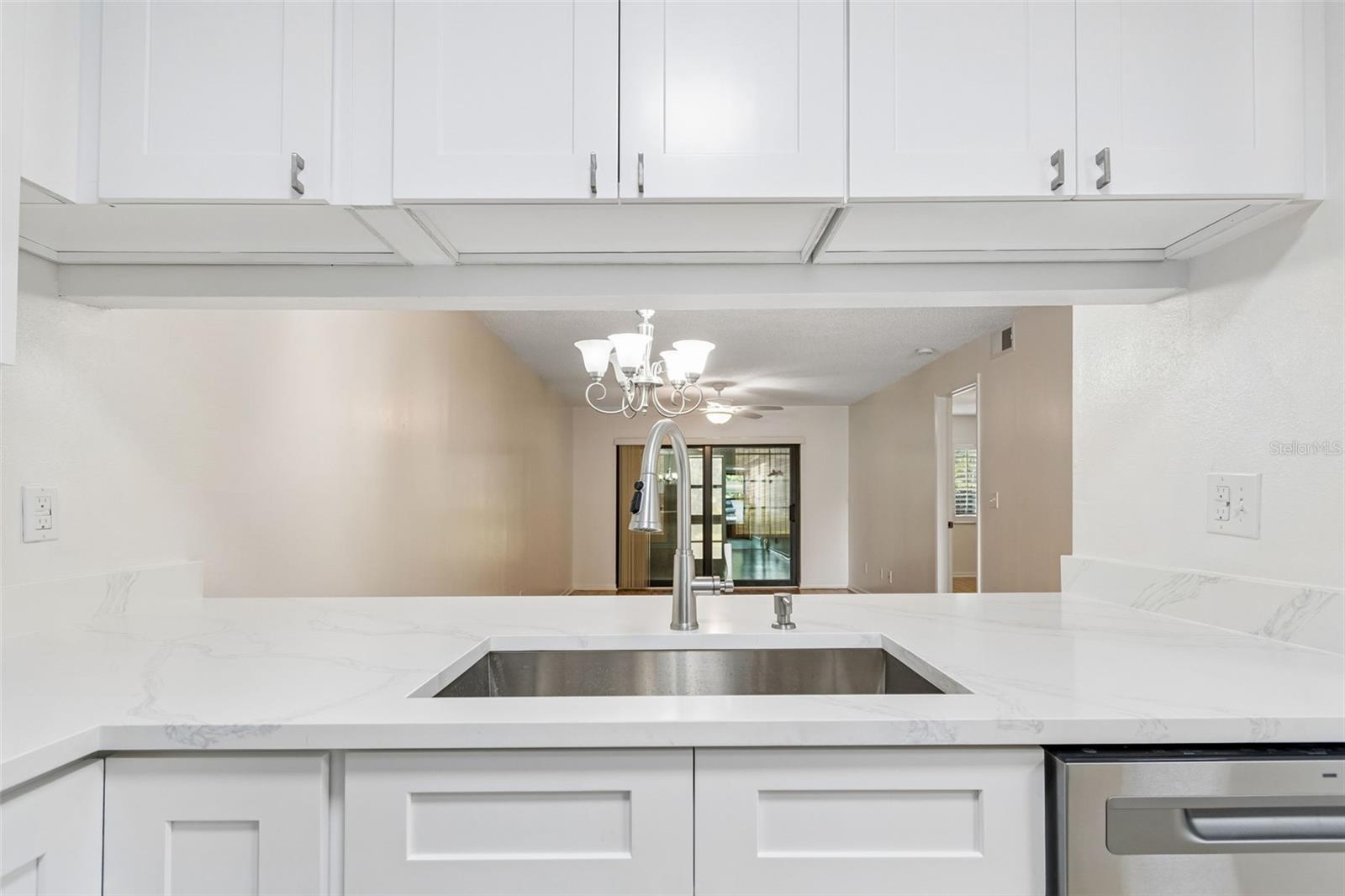 723 83rd Unit 104, St Petersburg, FL 33702