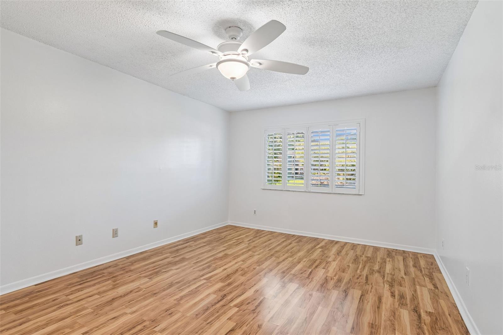 723 83rd Unit 104, St Petersburg, FL 33702