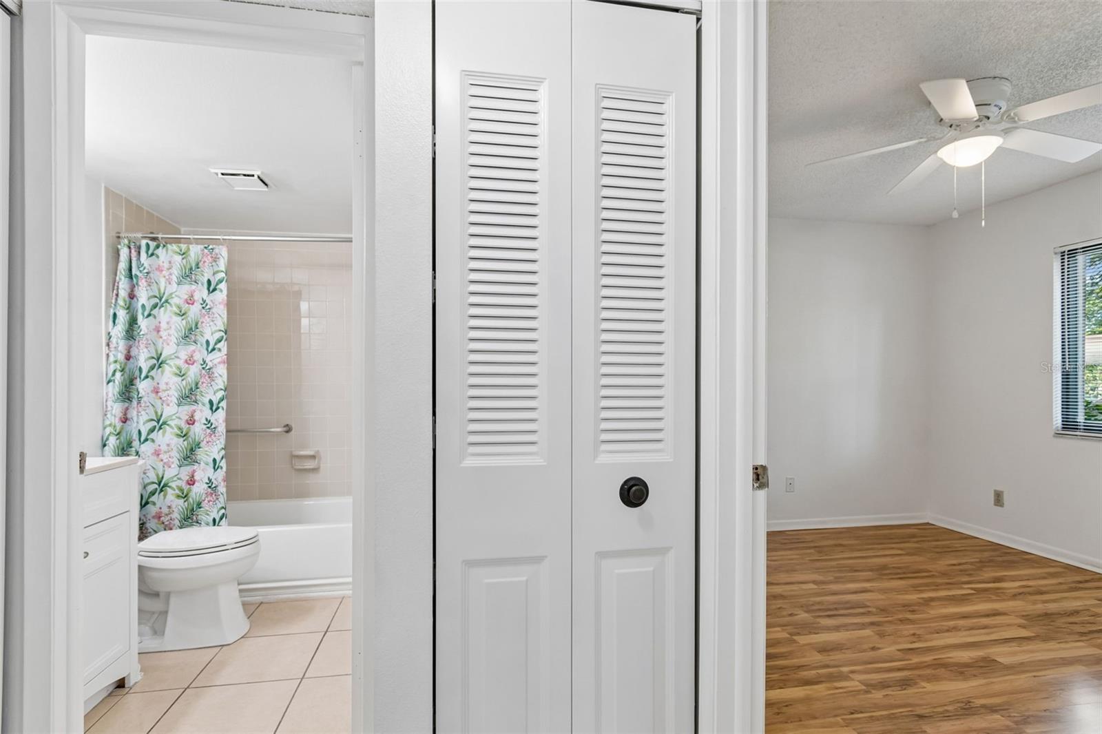 723 83rd Unit 104, St Petersburg, FL 33702