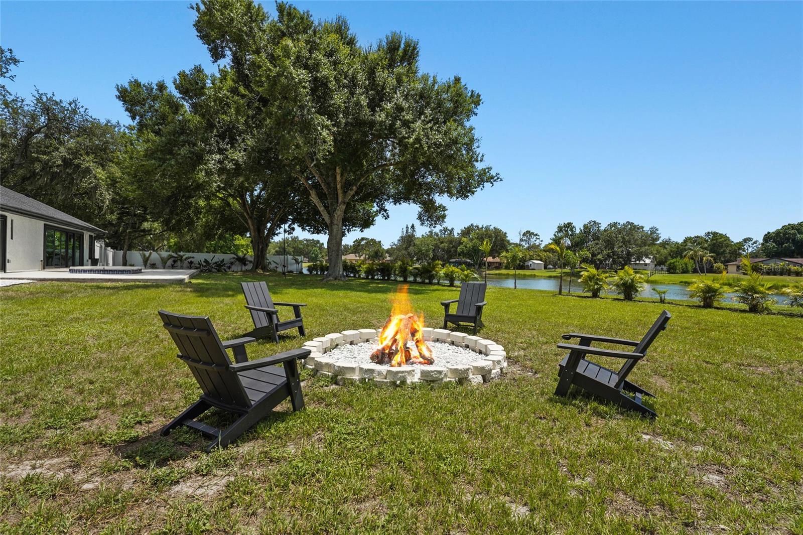 906 136th, Bradenton, FL 34212