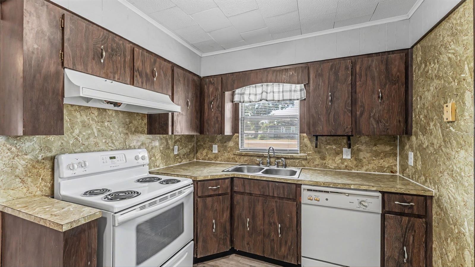5353 7th, Lakeland, FL 33812