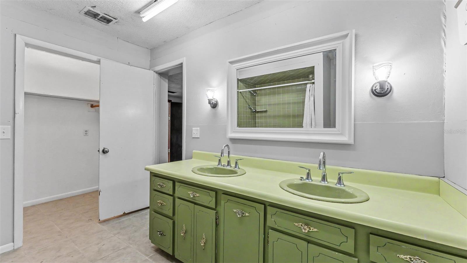 5353 7th, Lakeland, FL 33812