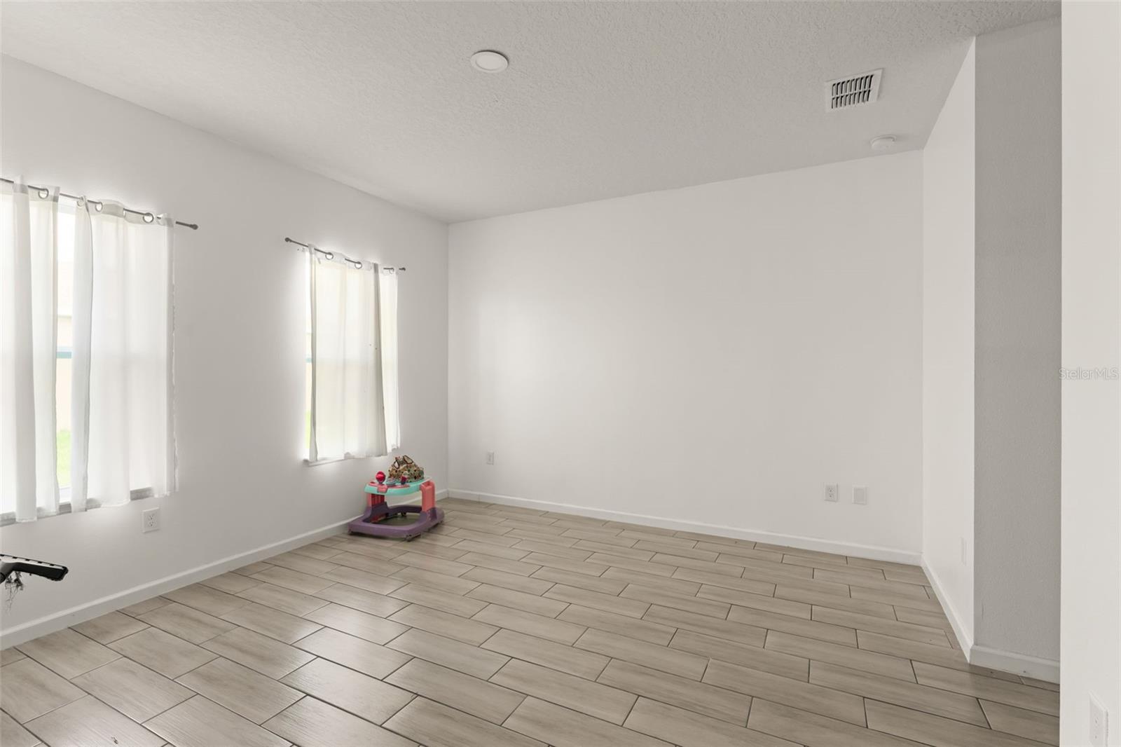 274 Elm, Kissimmee, FL 34759