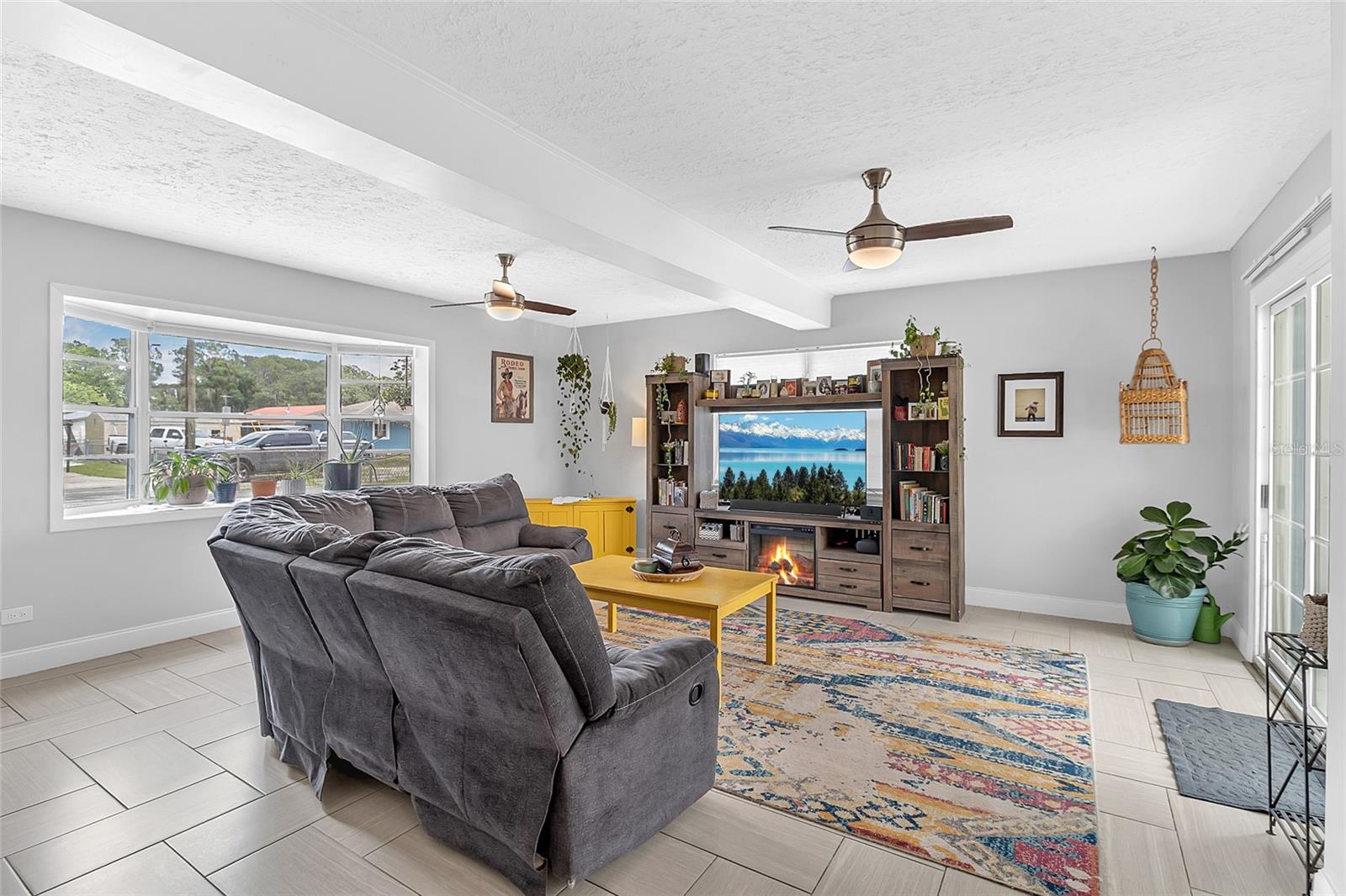 855 Pearl, Mount Dora, FL 32757