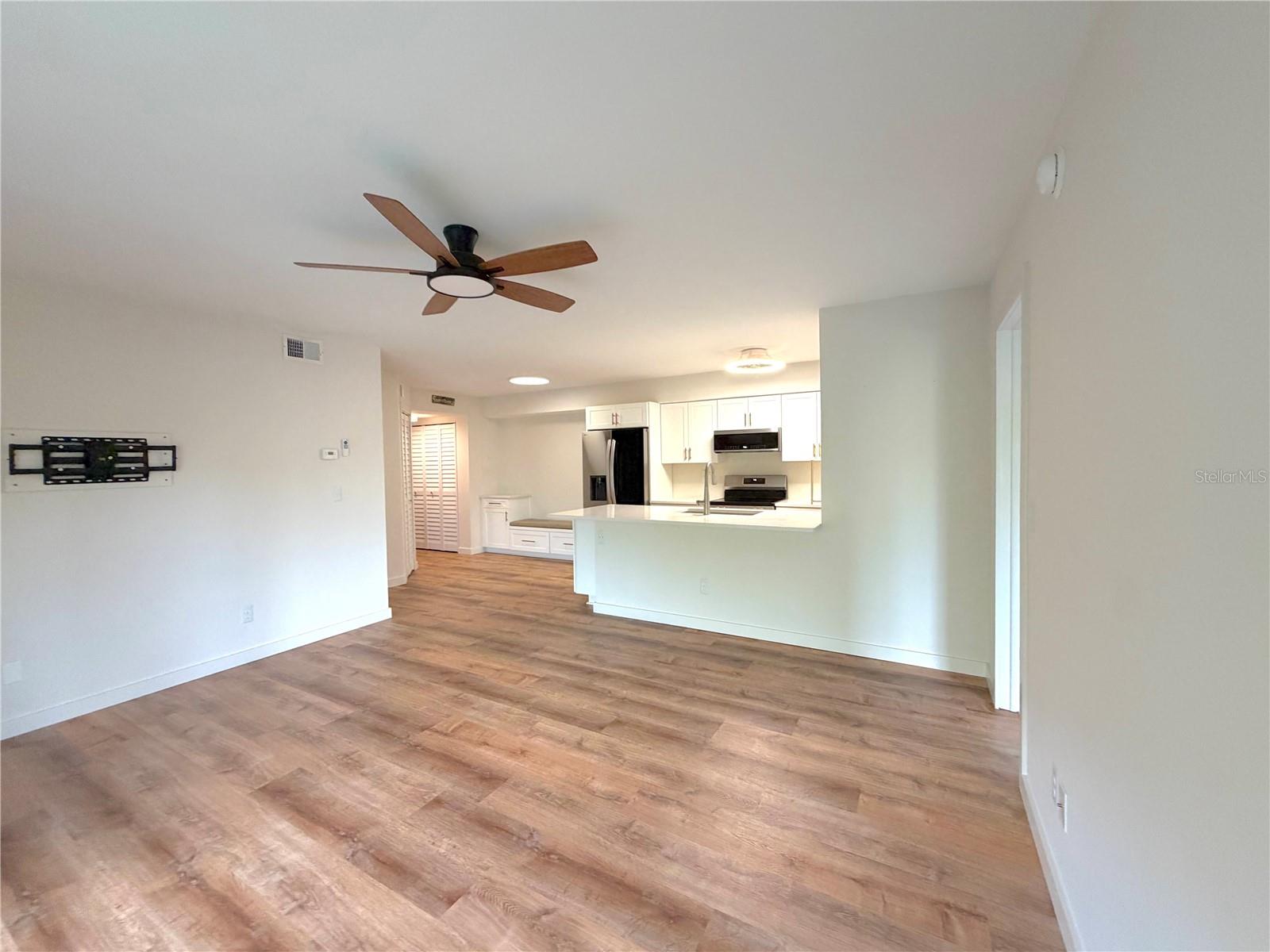 2067 Hunters Glen Unit 312, Dunedin, FL 34698