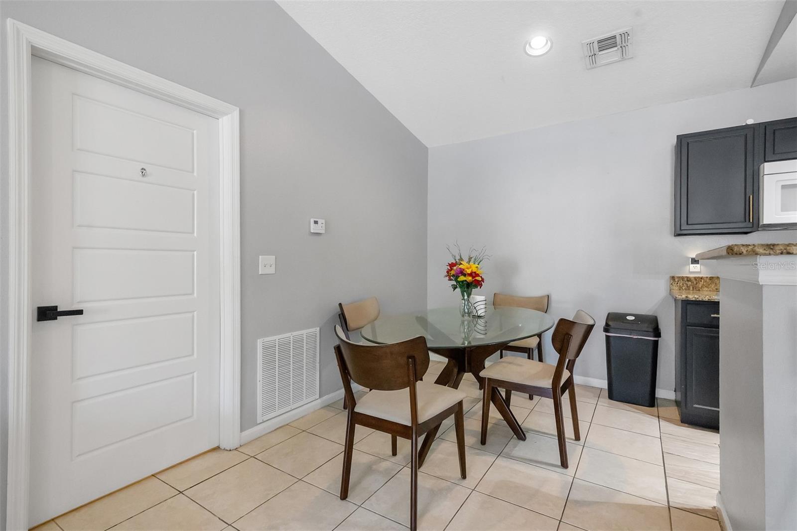 4360 Kirkman Unit 408, Orlando, FL 32811