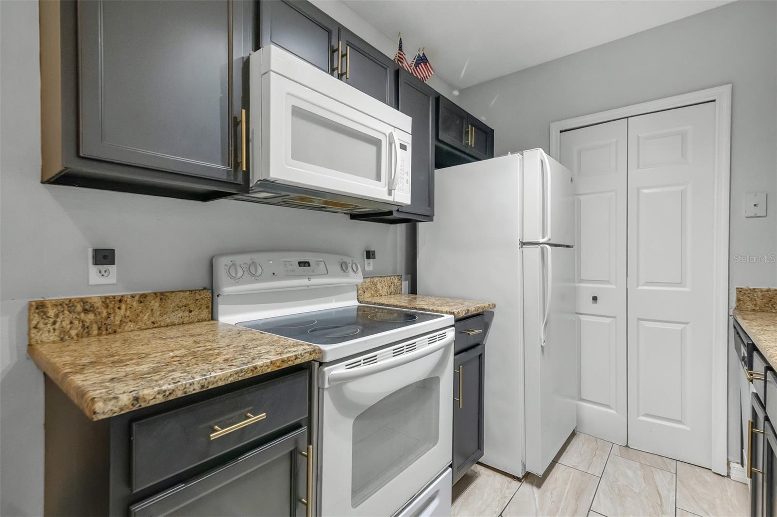 4360 Kirkman Unit 408, Orlando, FL 32811