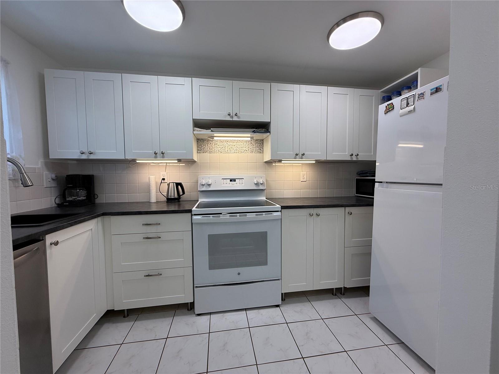 1243 Martin Luther King Jr Unit C303, Clearwater, FL 33756