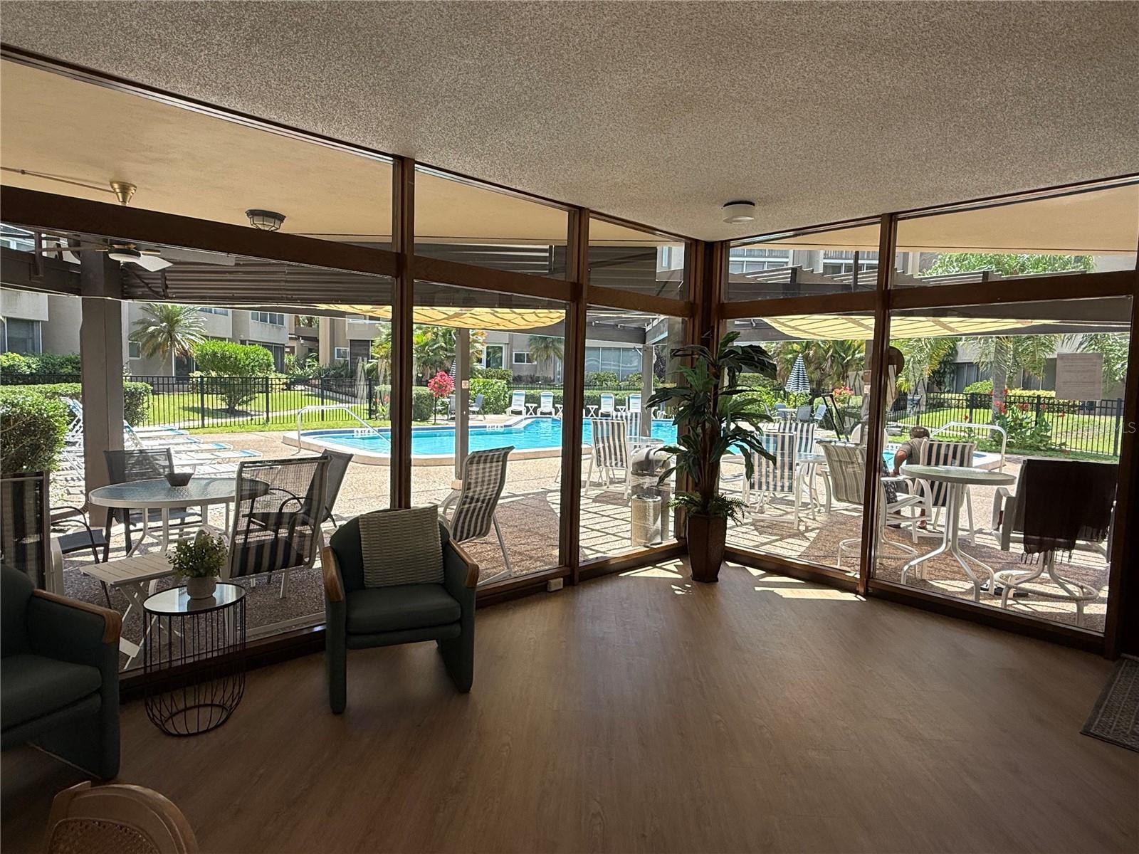 1243 Martin Luther King Jr Unit C303, Clearwater, FL 33756