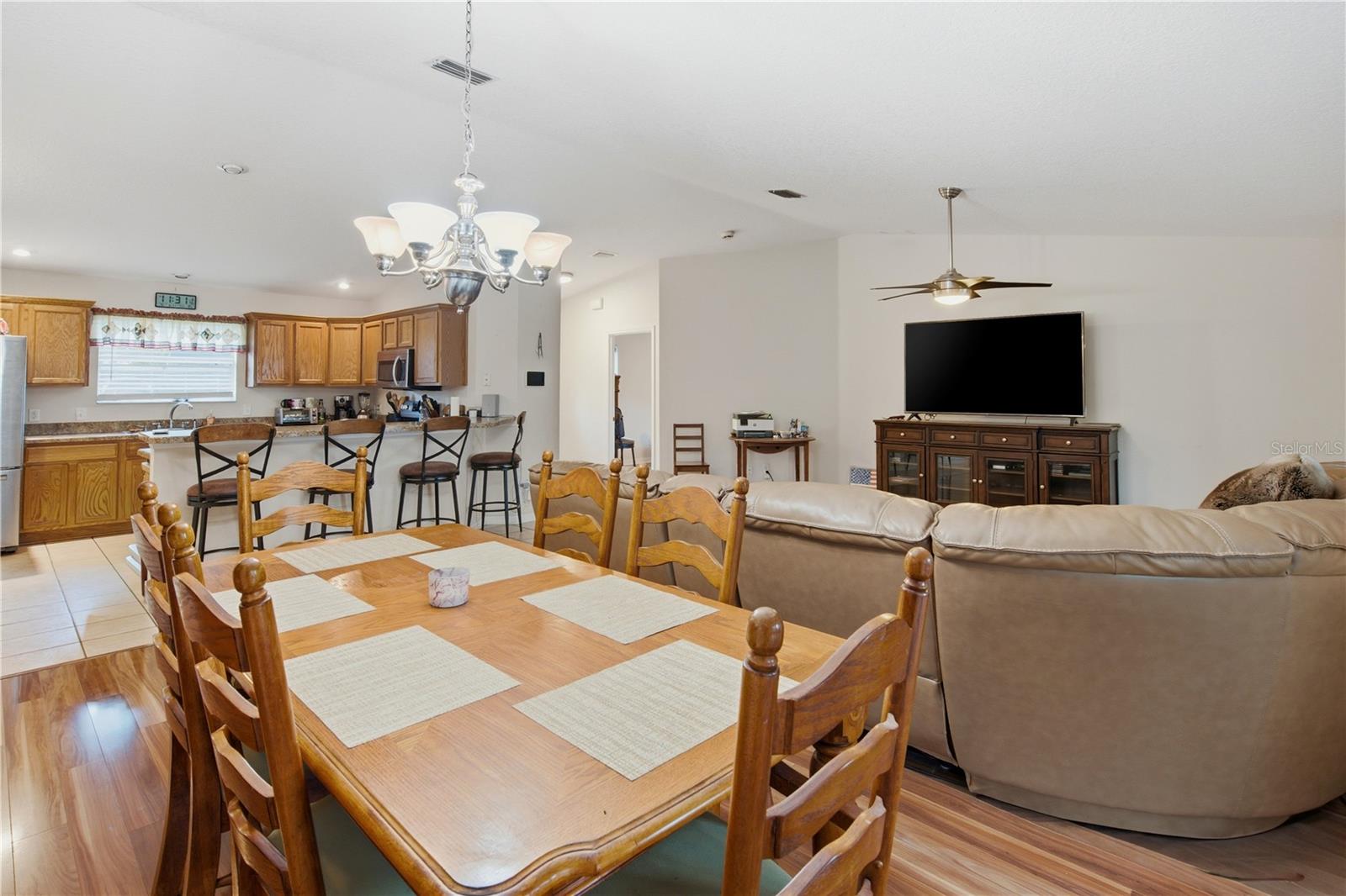 16723 173rd Terrace, Weirsdale, FL 32195