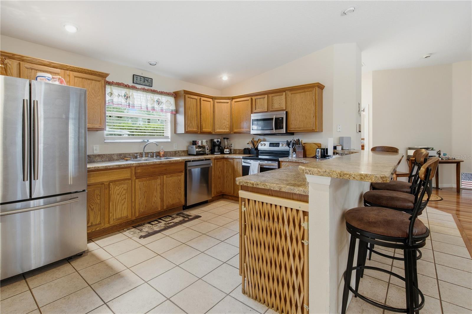 16723 173rd Terrace, Weirsdale, FL 32195