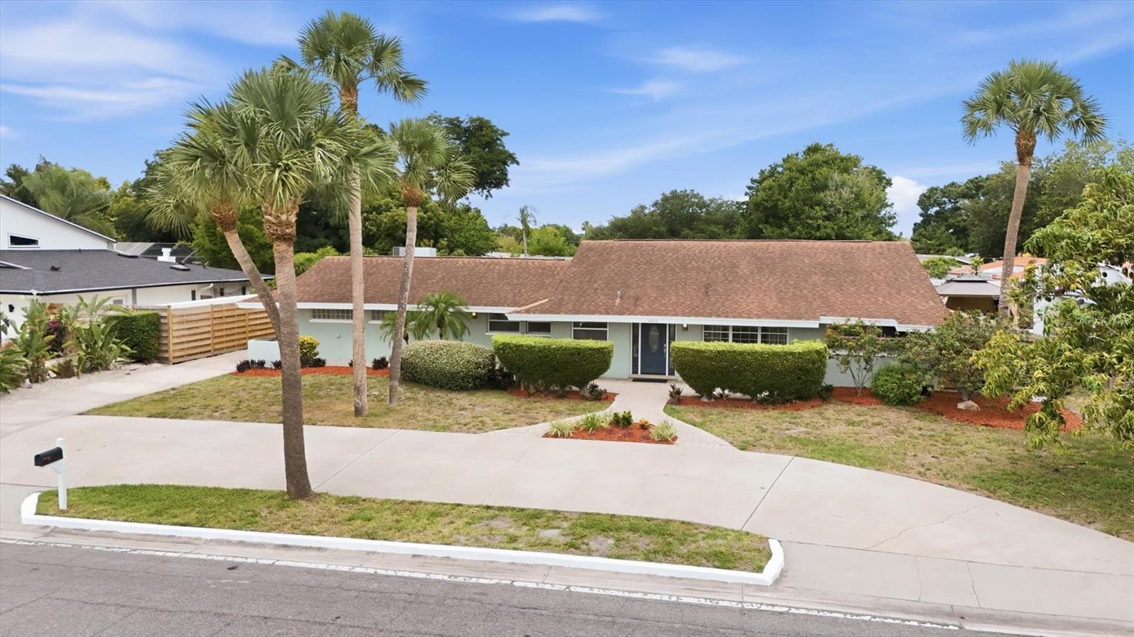 3612 Lockwood Ridge, Sarasota, FL 34239
