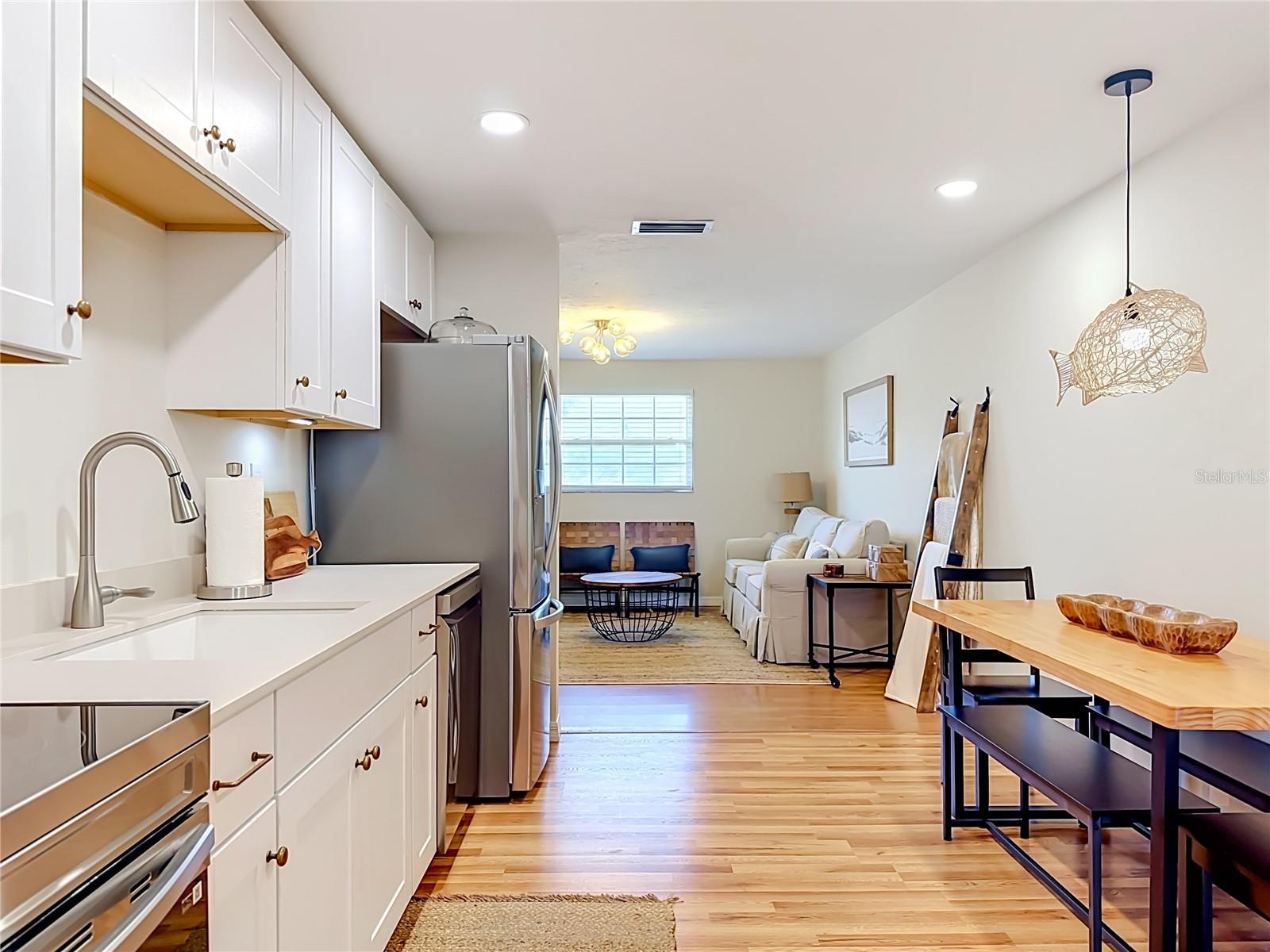 202 Peacock Unit B, Holmes Beach, FL 34217