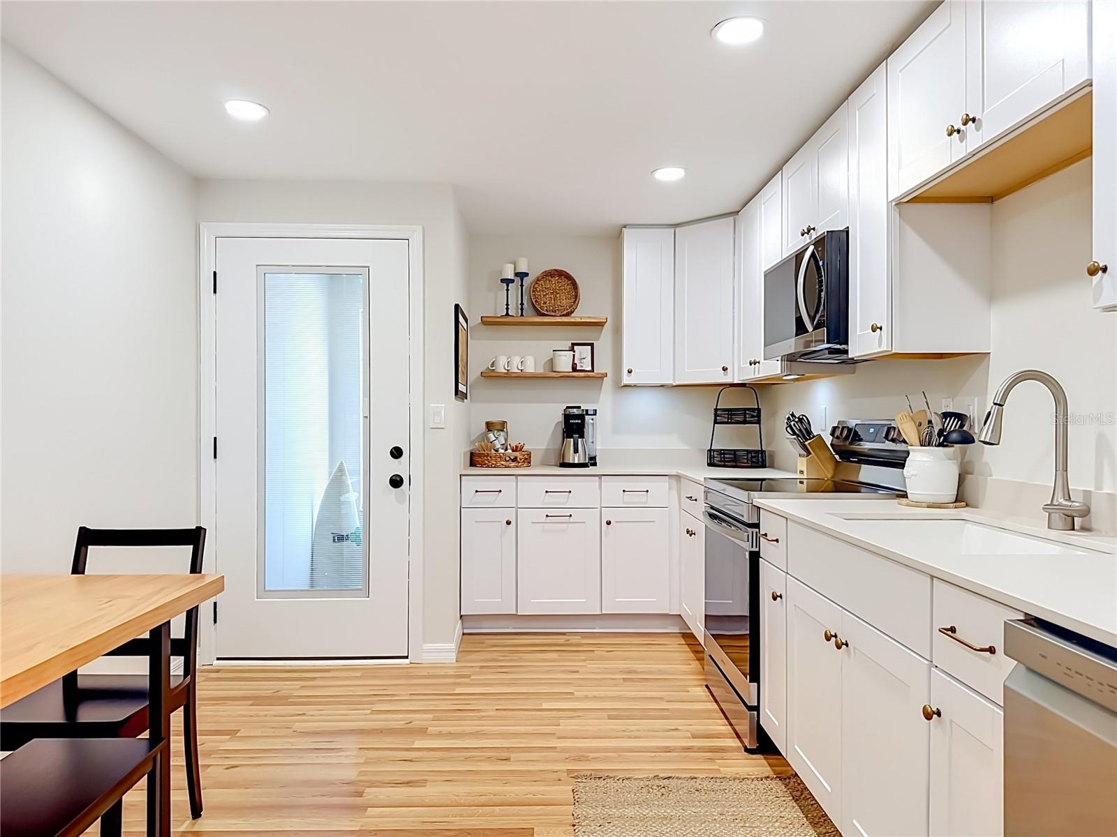 202 Peacock Unit B, Holmes Beach, FL 34217