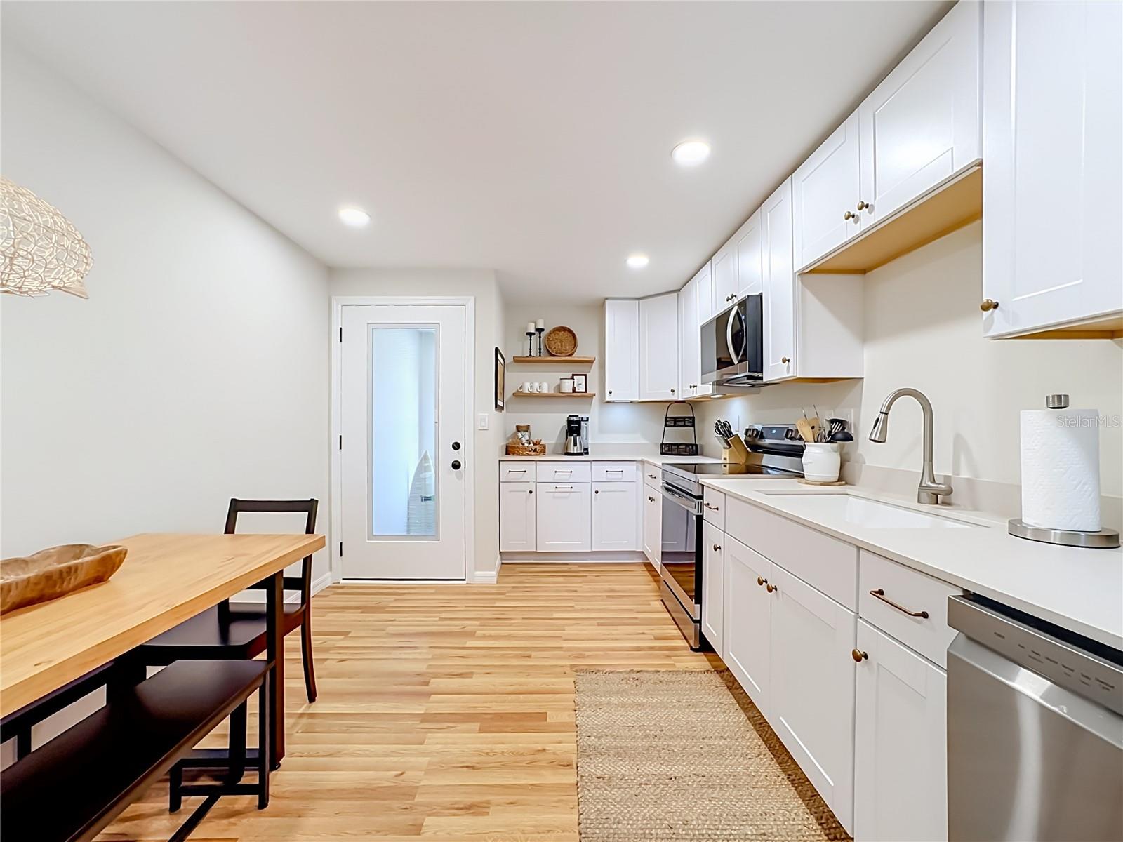 202 Peacock Unit B, Holmes Beach, FL 34217