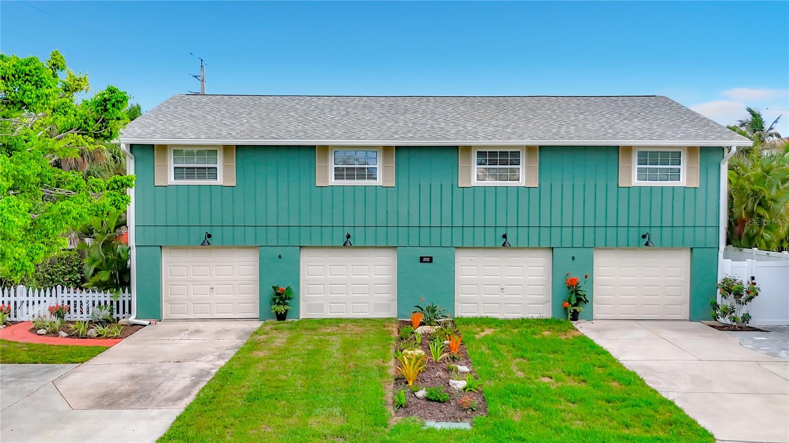 202 Peacock Unit B, Holmes Beach, FL 34217
