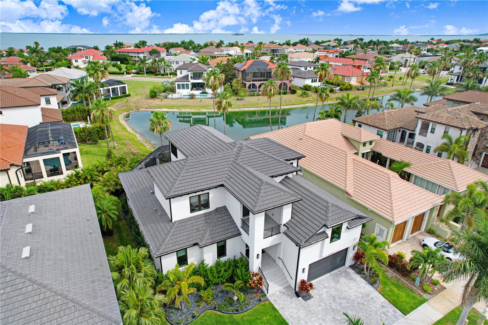 6104 Lagomar, Apollo Beach, FL 33572
