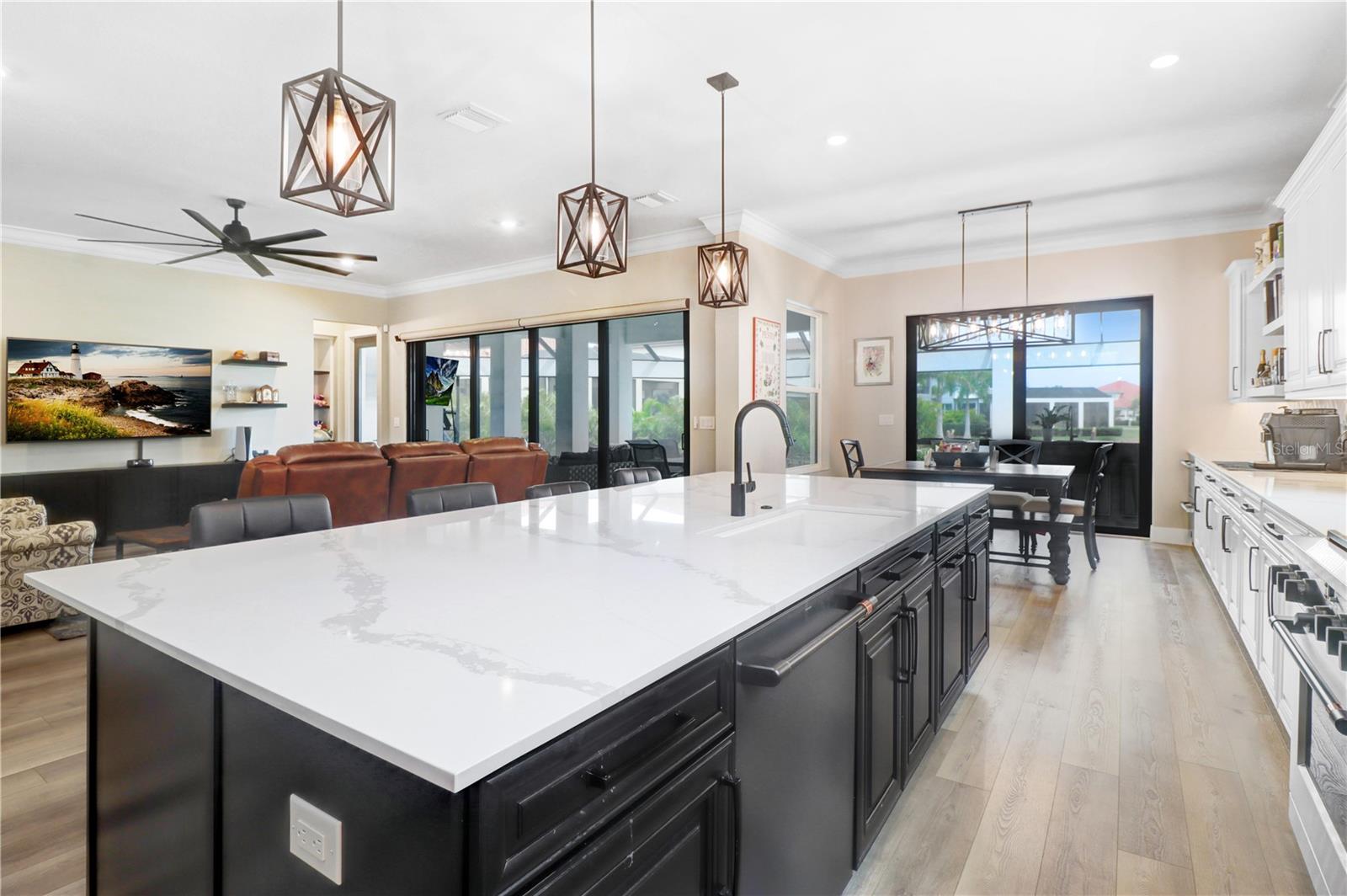 6104 Lagomar, Apollo Beach, FL 33572