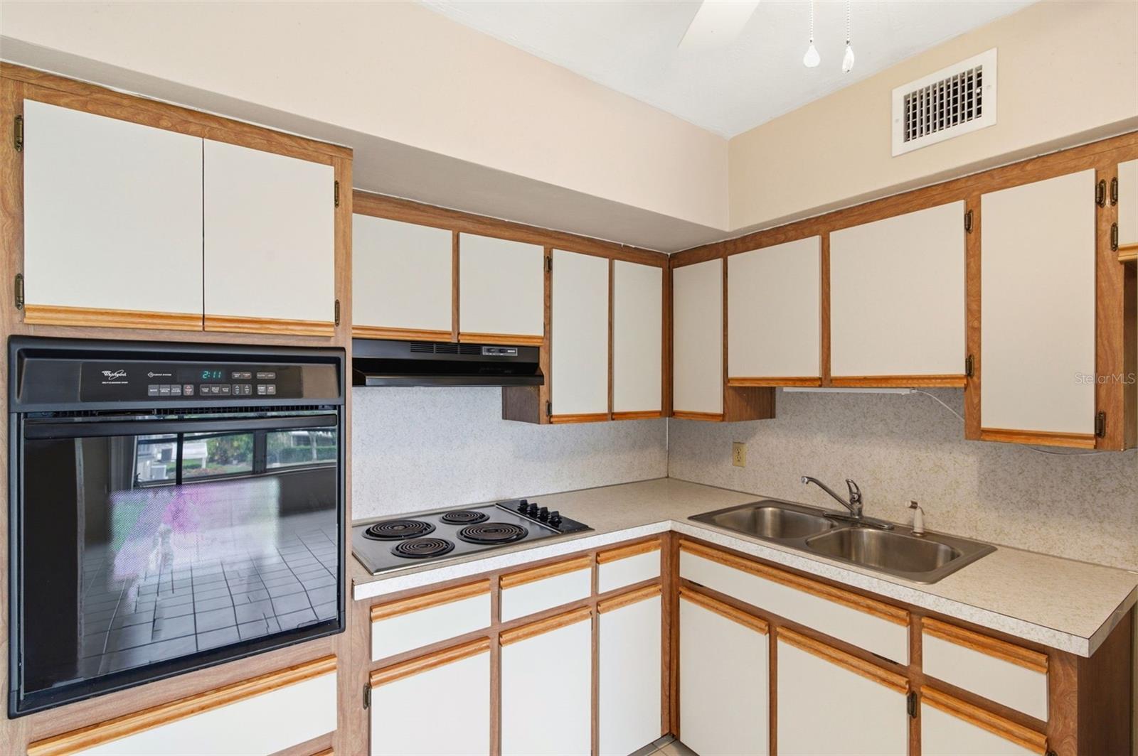 2462 Brazilia Unit 70, Clearwater, FL 33763