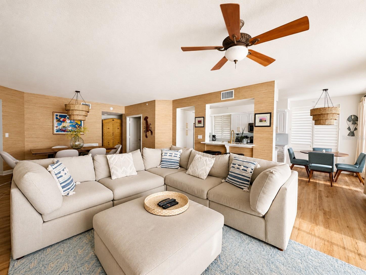 10 Papaya Unit 901, Clearwater Beach, FL 33767