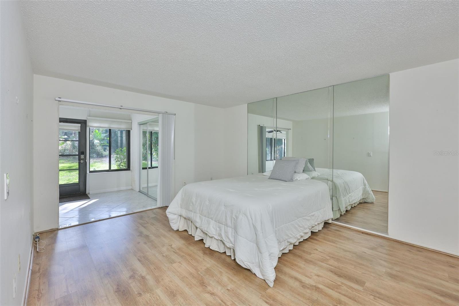 647 Woodlawn Unit 647, Bradenton, FL 34210