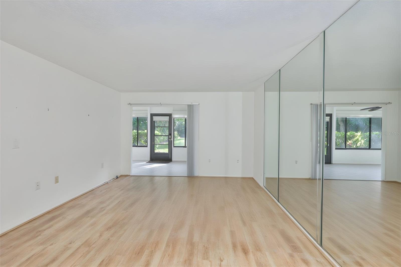 647 Woodlawn Unit 647, Bradenton, FL 34210