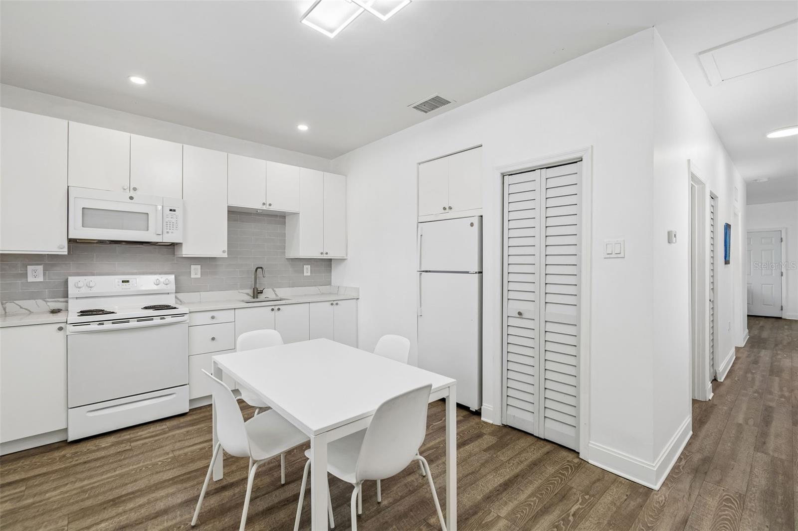 1406 23rd, Tampa, FL 33605