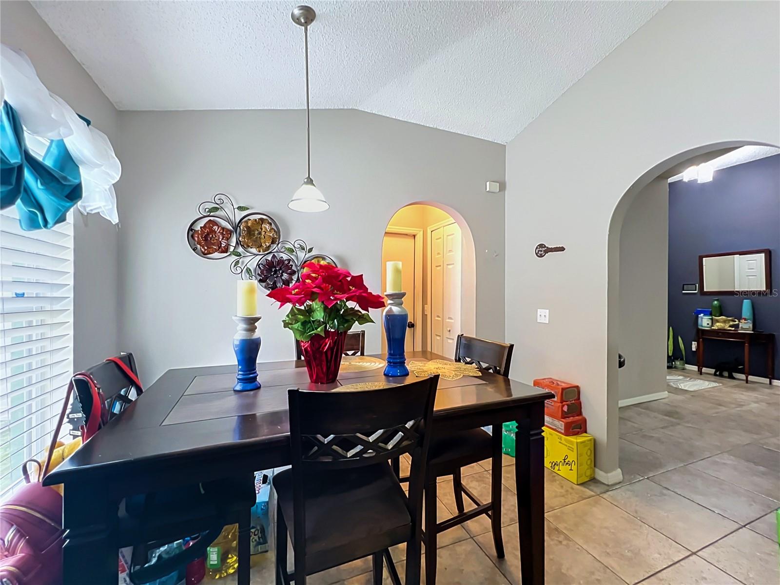2131 Corner School, Orlando, FL 32820