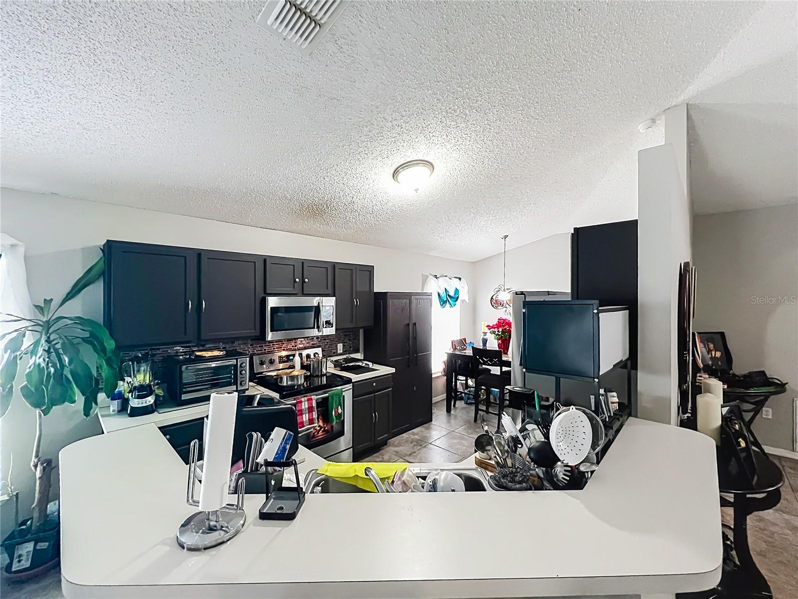 2131 Corner School, Orlando, FL 32820