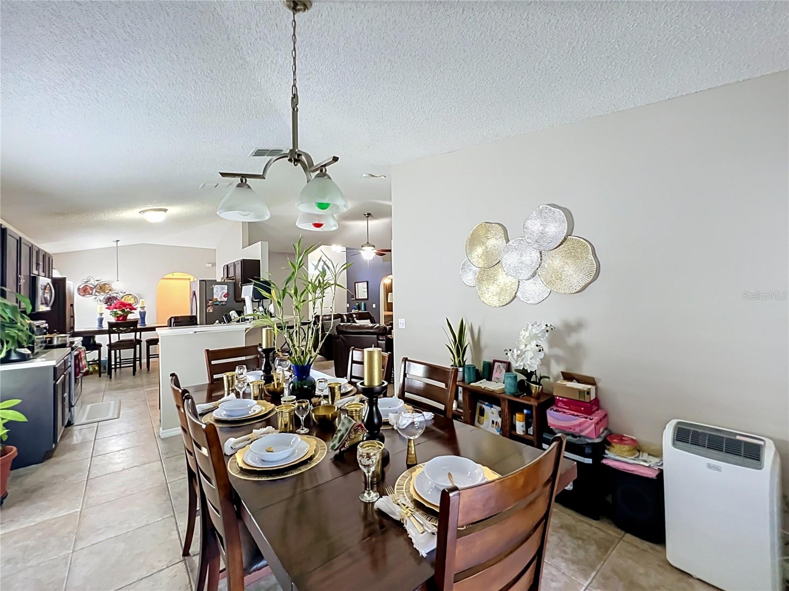 2131 Corner School, Orlando, FL 32820