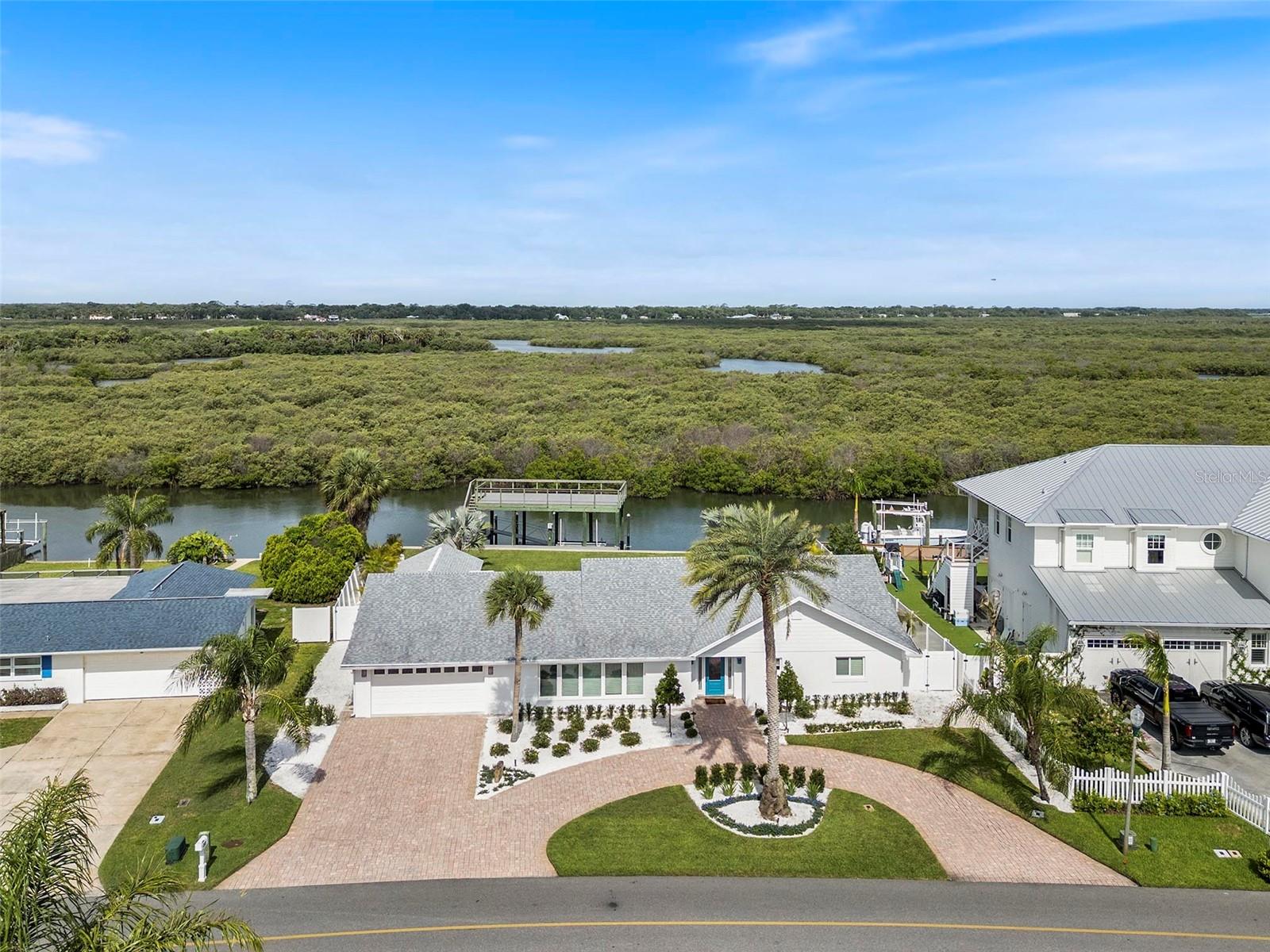 232 Quay Assisi, New Smyrna Beach, FL 32169