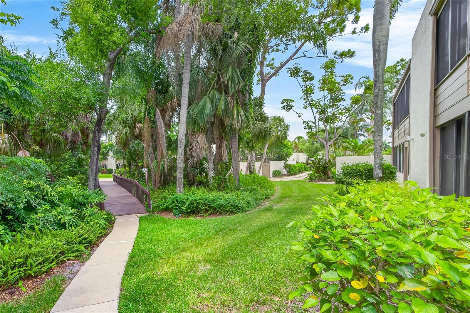 593 Lakeside Unit 593, Bradenton, FL 34210