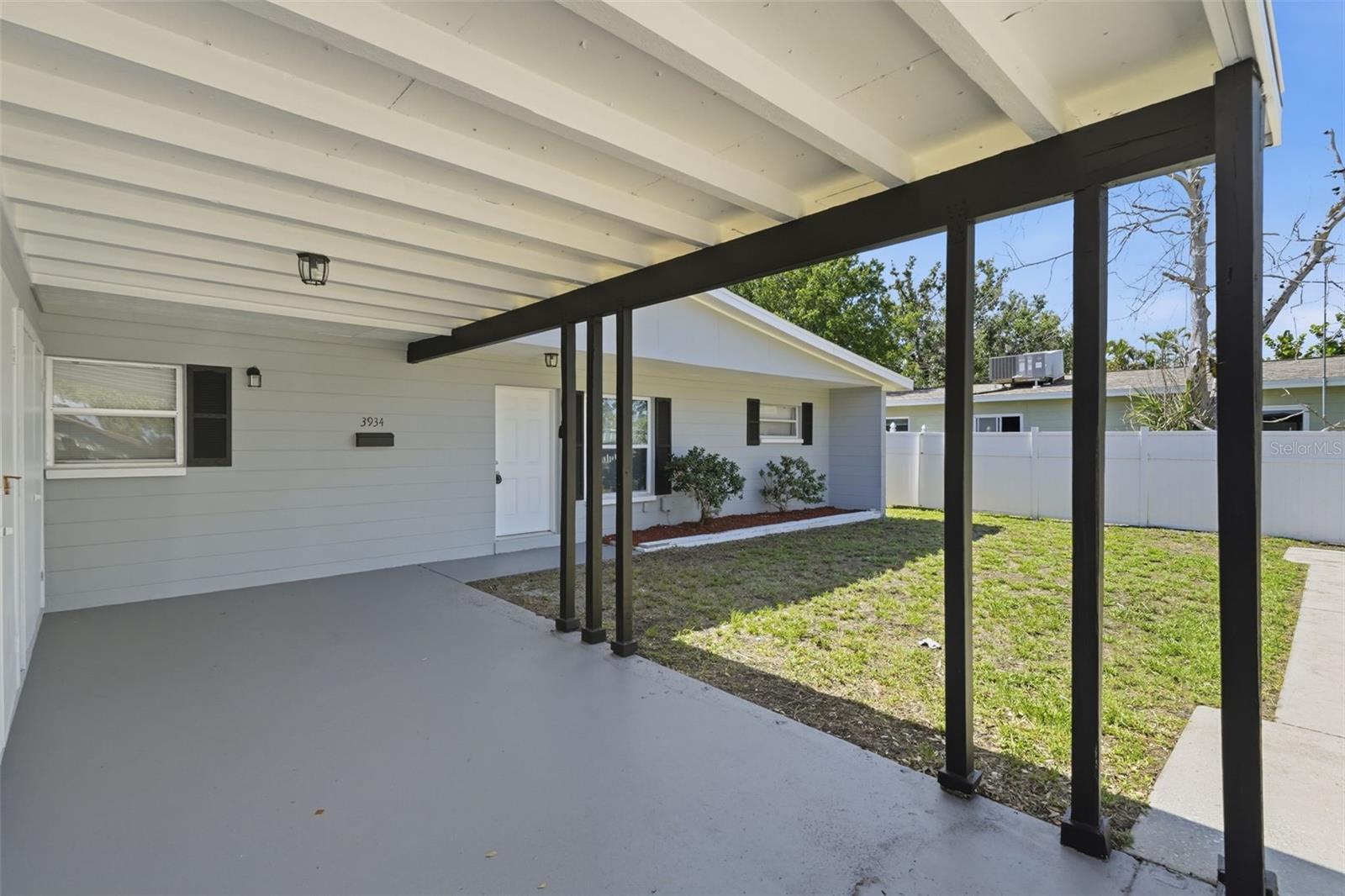 3934 Helena, St Petersburg, FL 33703