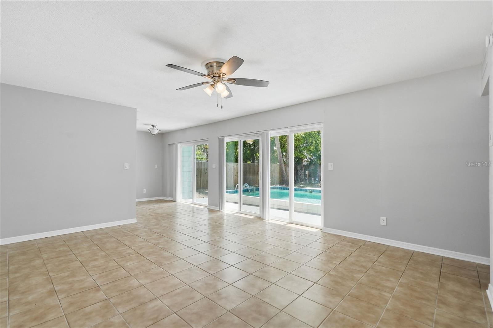 3934 Helena, St Petersburg, FL 33703