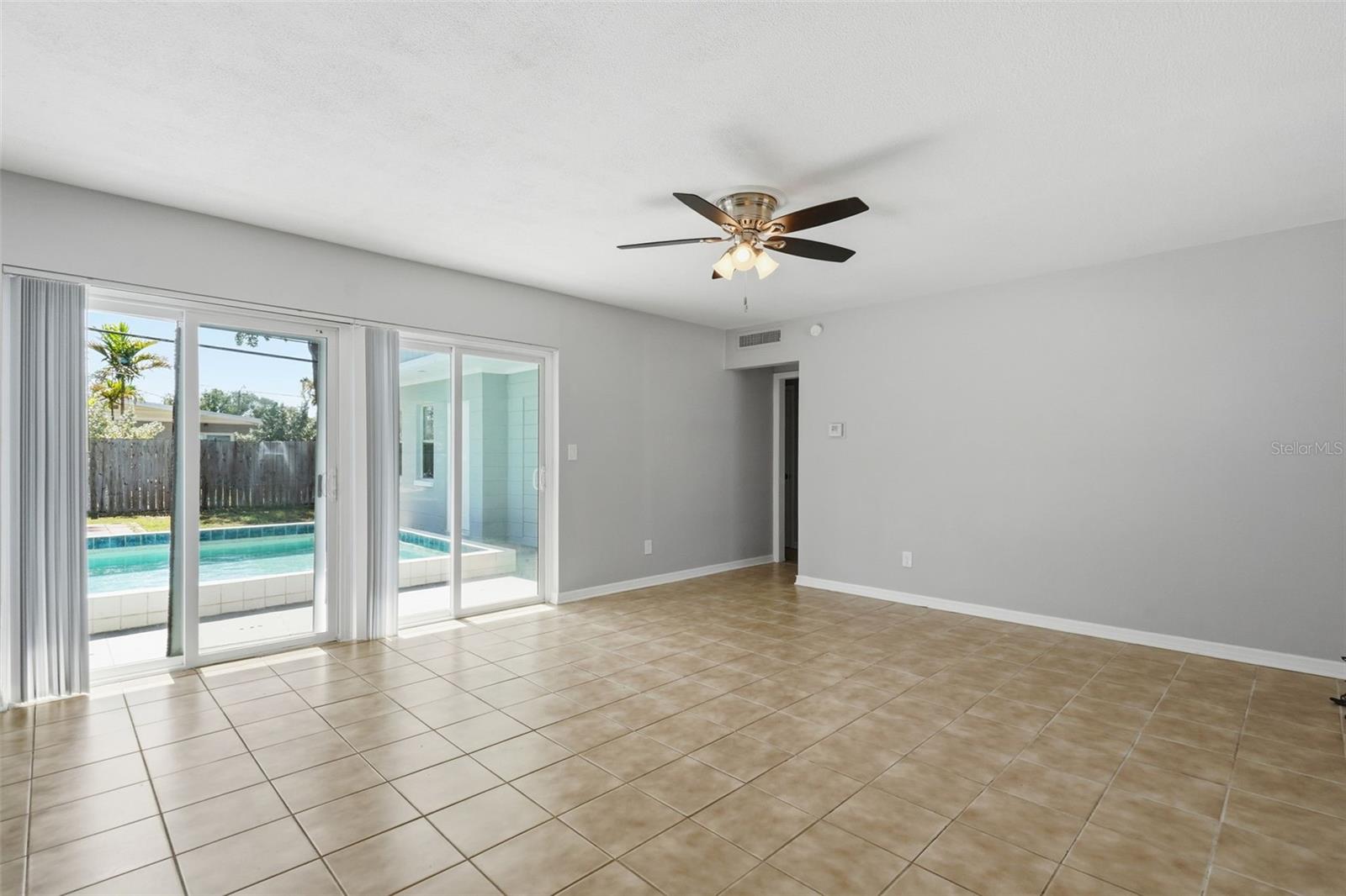 3934 Helena, St Petersburg, FL 33703
