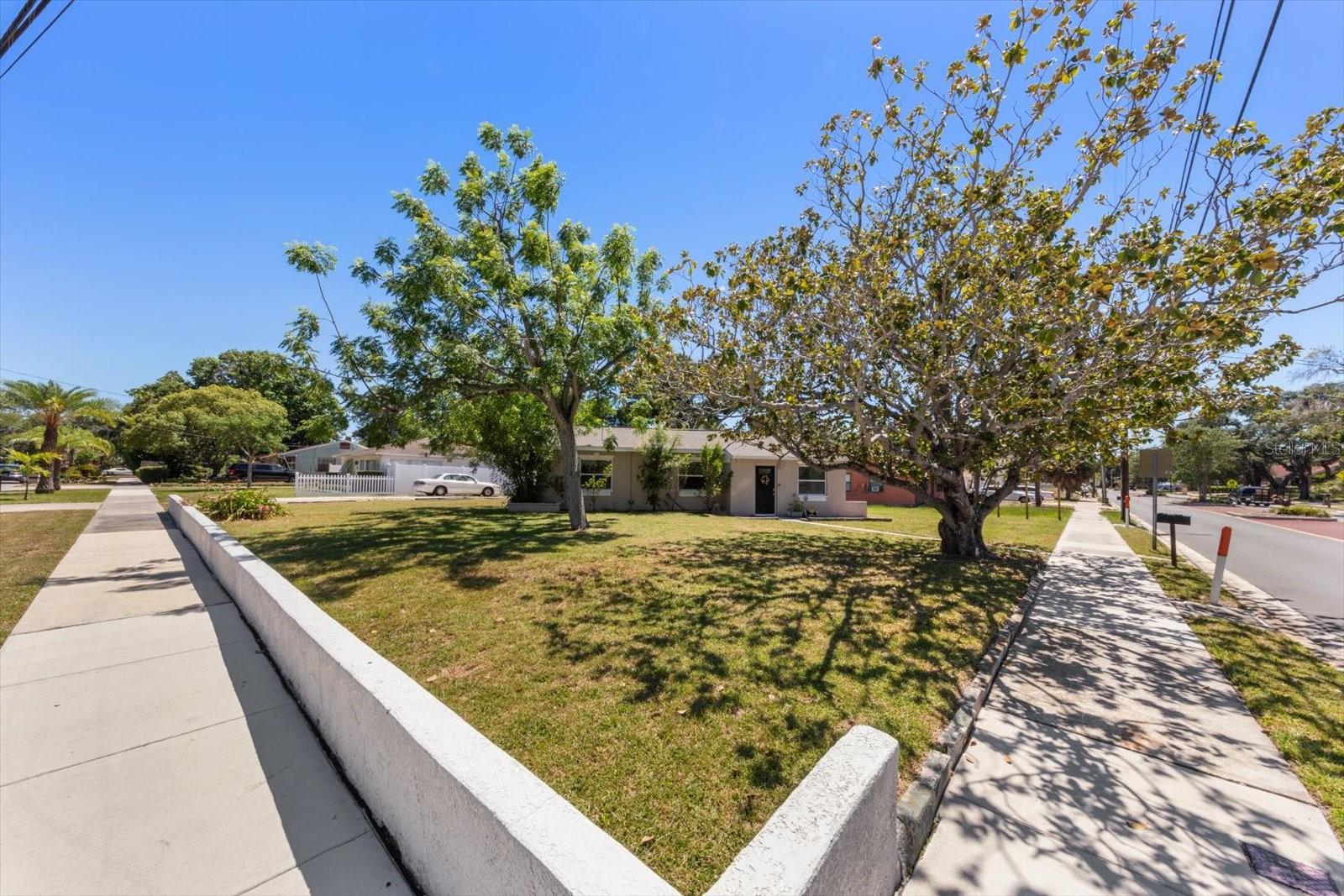 1135 Fairmont, Clearwater, FL 33755