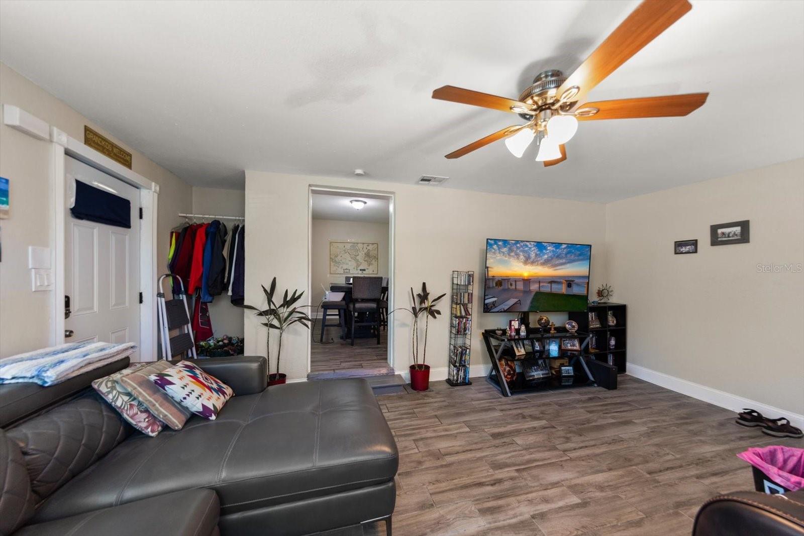 1135 Fairmont, Clearwater, FL 33755