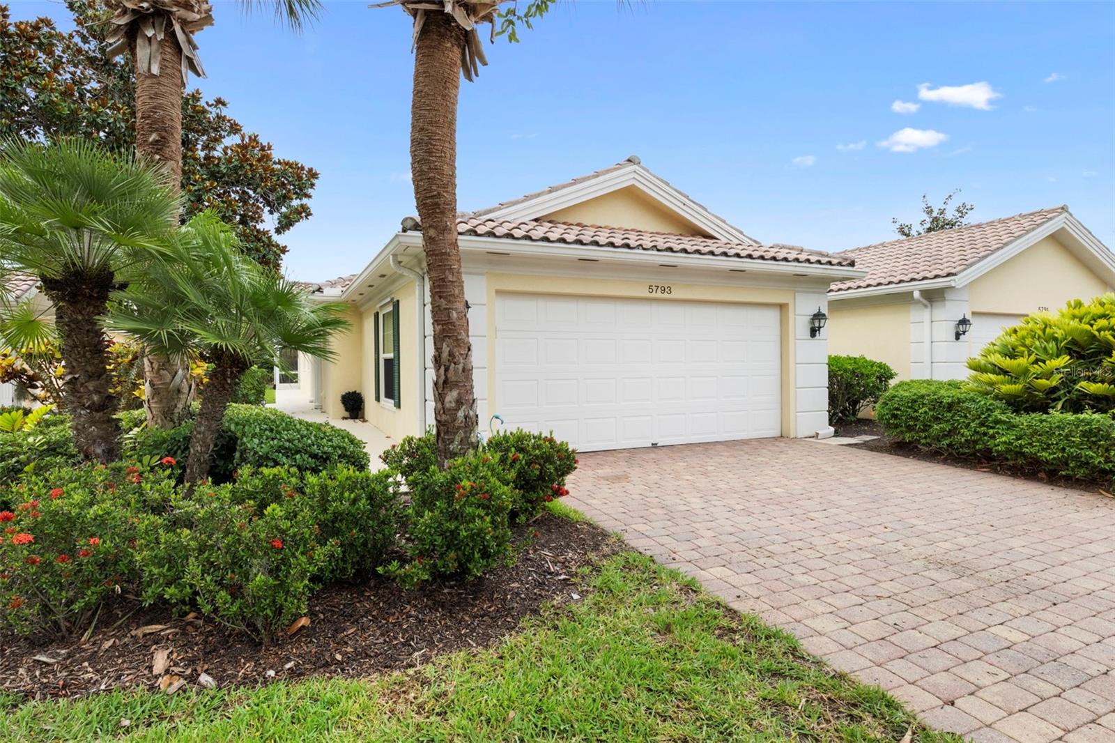 5793 Ithaca, Sarasota, FL 34238