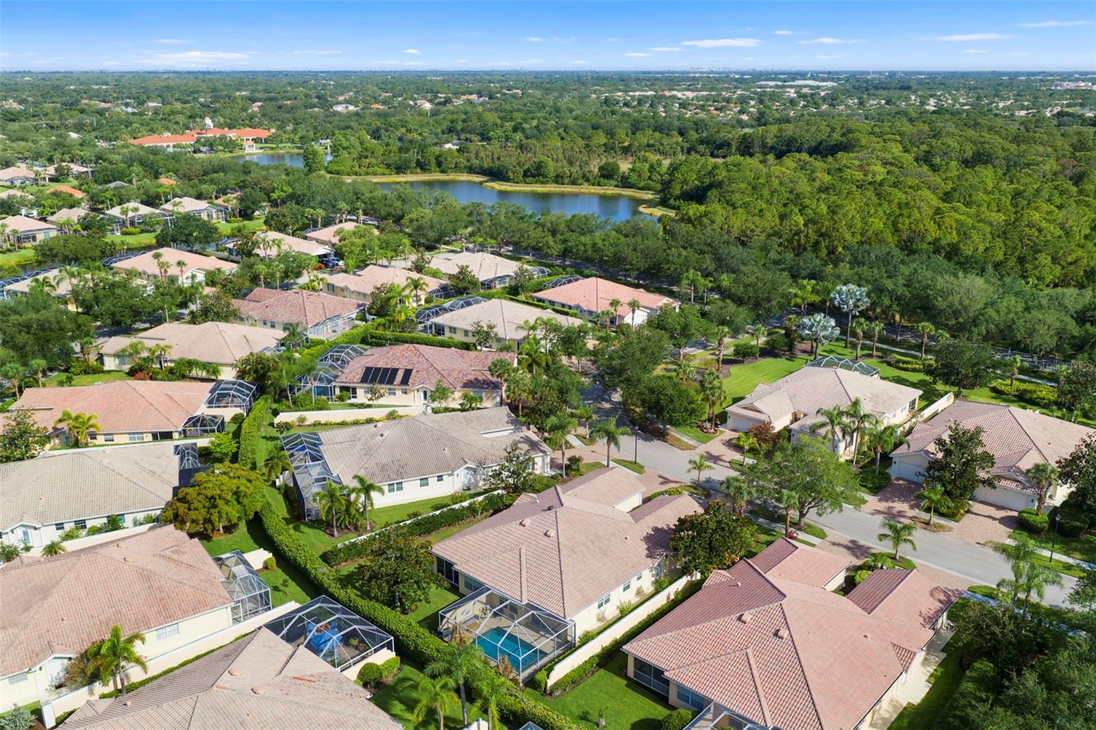 5793 Ithaca, Sarasota, FL 34238