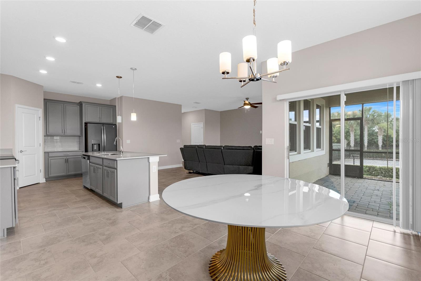 8833 Beth Page Ln, Davenport, FL 33896