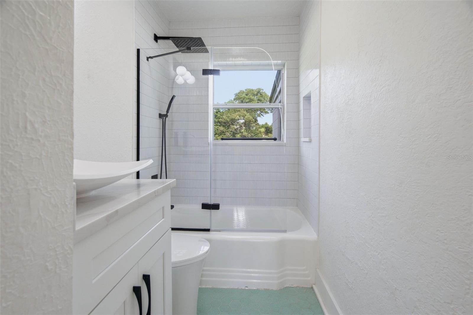 832 Thalia, Orlando, FL 32807