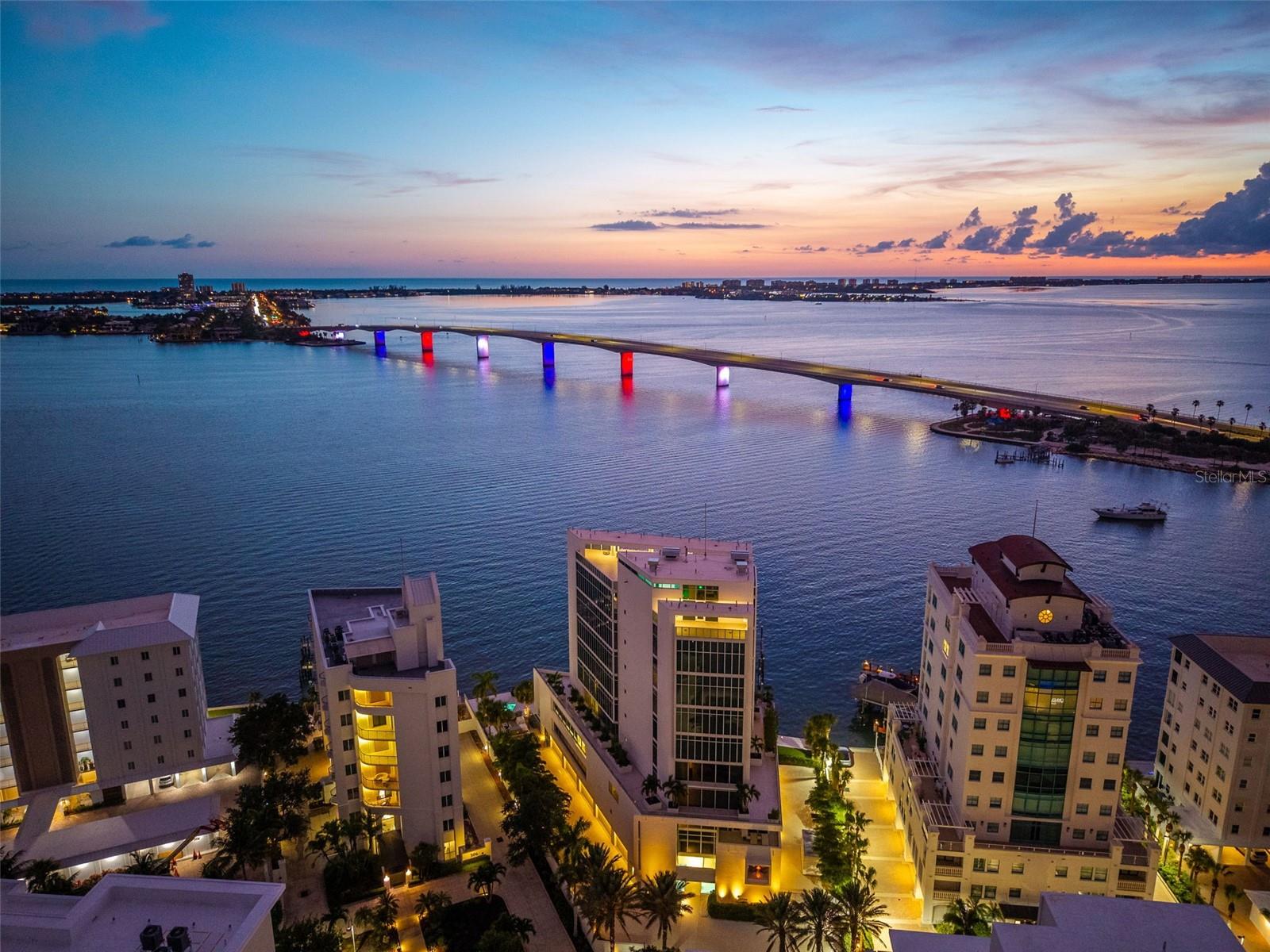 280 Golden Gate Unit 300, Sarasota, FL 34236
