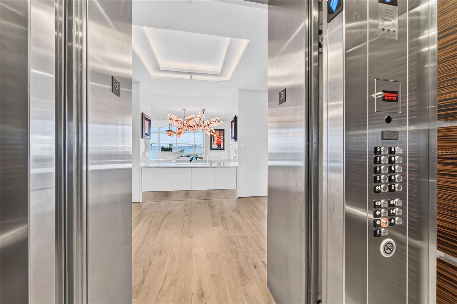 280 Golden Gate Unit 300, Sarasota, FL 34236