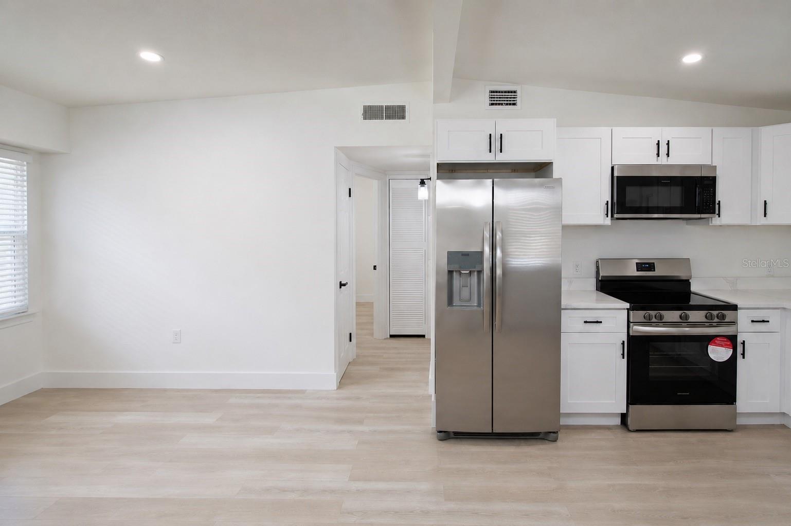 9001 82nd, Seminole, FL 33777